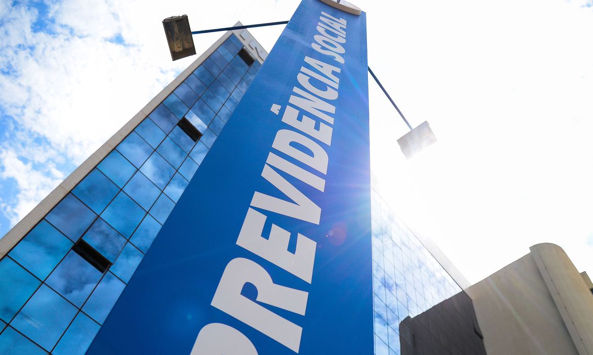 INSS estabelece que o beneficiado precisa a comprovar anualmente