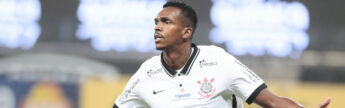O atacante Jô durante sua última passagem pelo clube