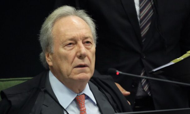 Lewandowski fez a cobrança após a Rede Sustentabilidade pedir que o STF determine que a Saúde disponibilize vacinas para crianças independentemente de prescrição médica