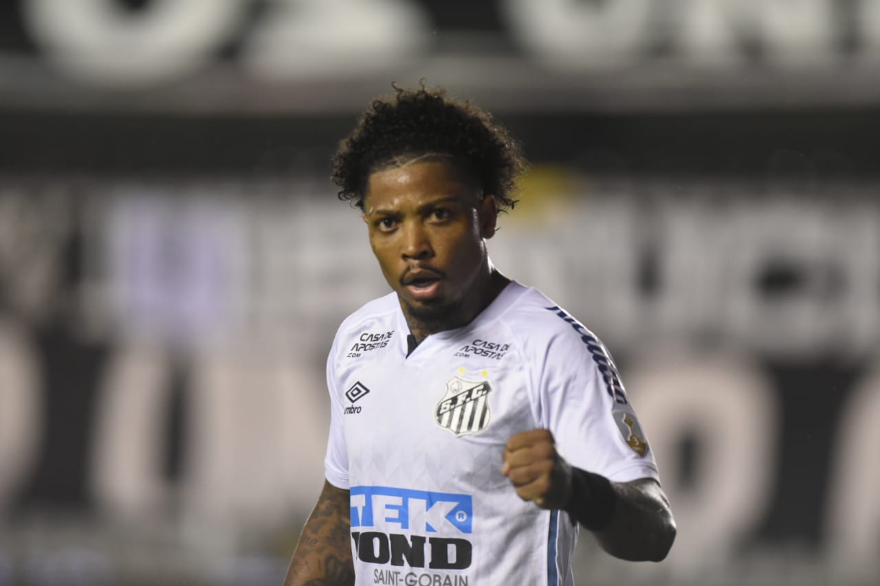 Marinho também utilizou o Instagram para defender os moradores de Santos