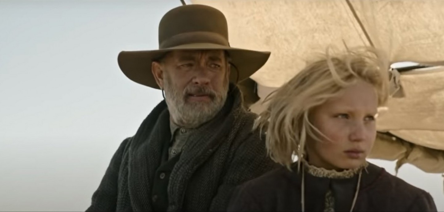 Relatos do Mundo. Segunda parceria entre o protagonista Tom Hanks e o diretor Paul Greengrass. Na trama, Hanks é um veterano de três guerras, que conta suas aventuras pelo mundo, até cruzar o caminho de uma menina chamada Johanna
