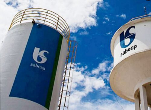 A Sabesp pede a compreensão da população e alerta para a importância de manter o uso consciente da água