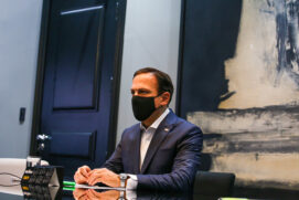 Doria também descartou o risco de faltarem doses para a segunda aplicação das vacina, tanto a CoronaVac como a vacina de Oxford