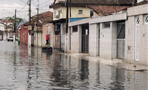 Estado é de atenção e há possibilidade de alagamentos pontuais nos períodos de maré elevada, principalmente se associado a chuva