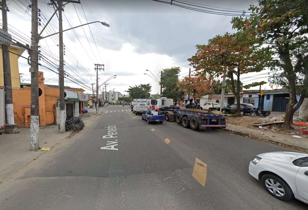 O flagra ocorreu na Avenida Penedo