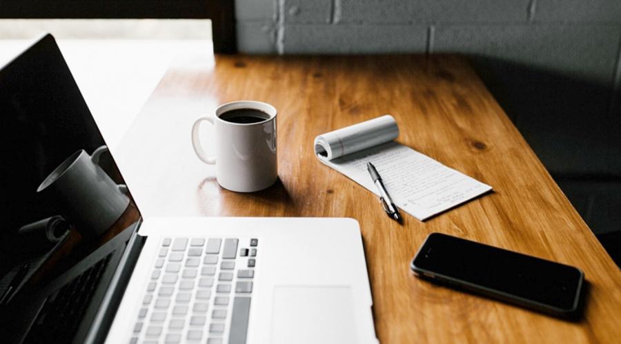 As aulas começam dia 4 de janeiro e terminam em 8 de fevereiro, sempre das 14h às 16h via plataforma ZoomAs aulas começam dia 4 de janeiro e terminam em 8 de fevereiro, sempre das 14h às 16h via plataforma Zoom