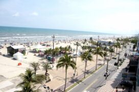 O fechamento das praias tem como objetivo evitar aglomerações