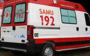 A motorista precisou ser resgatada pelo Serviço de Atendimento Móvel de Urgência (Samu)