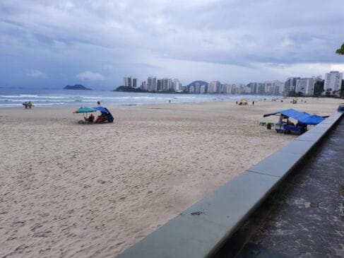 O caso aconteceu na Ilha Pombeva, em frente à Praia de Pitangueiras.