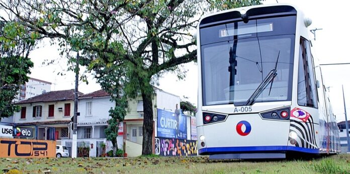 Na terça-feira (21), todas as linhas intermunicipais e o VLT vão operar com programação de domingo