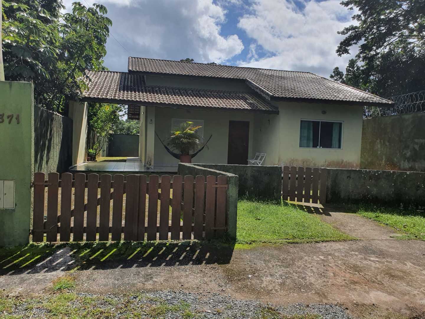 Casa onde o procurado foi preso em Peruíbe (Divulgação/Polícia Civil)