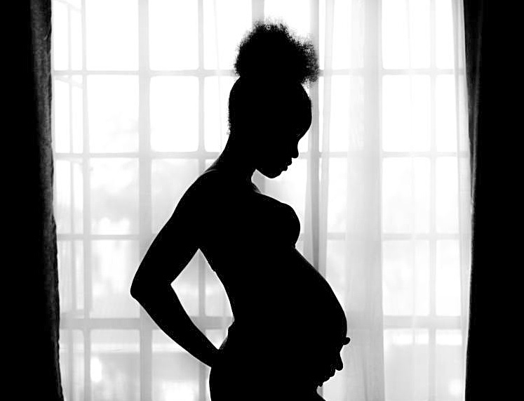 A tecnologia utilizada envolve o uso do vírus inativado para estimular o sistema imune