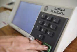 Kajuru quer se reunir com o ministro Alexandre Padilha (Relações Institucionais) no início da próxima semana