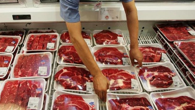 Por fim, no grupo Alimentação e Bebidas, houve variação de 7,94% em 2021