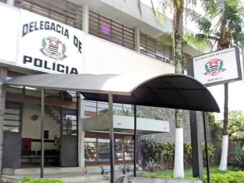 As investigações também apontaram a participação do padrasto nas agressões praticadas contra a vítima
