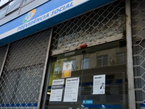 Segurados do INSS que foram convocados pelo pente-fino podem perder o auxílio por não agendar a perícia