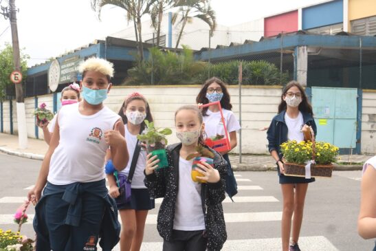 Ainda não há autorização no Brasil do uso de vacinas para Covid-19 em crianças