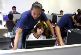 As inscrições podem ser feitas por responsáveis legais dos candidatos ou pessoas com mais de 18 anos, presencialmente ou online
