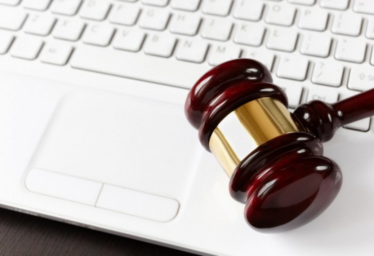 O trabalhador que processa uma empresa precisa ter paciência porque conseguir uma decisão favorável não é algo rápido