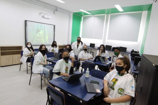 A pobreza menstrual, tema que vem ganhando a atenção nas mais diversas plataformas, foi o maior destaque na categoria ensino fundamental (6&ordm; ao 9&ordm; ano)