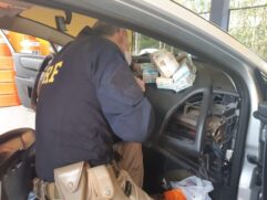 A Polícia Rodoviária Federal (PRF) apreendeu R$ 179.600,00 em notas, na Rodovia Régis Bittencourt