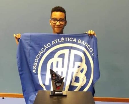 Cadu, que compete na classe 4 masculina (cadeirante), começou a praticar tênis de mesa aos 13 anos de idade