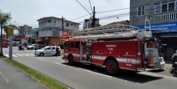 Uma criança de 5 anos foi atropelada por uma moto na Avenida Presidente Kennedy, em Praia Grande