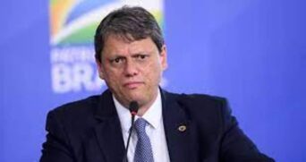 Ministro da Infraestrutura Tarcísio Gomes de Freitas inaugurou três obras no Porto de Santos