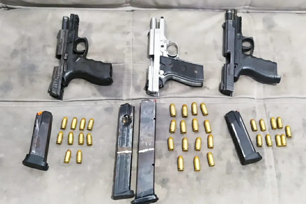 Operação policial que ocasionou em uma troca de tiros na Vila Baiana, em Guarujá