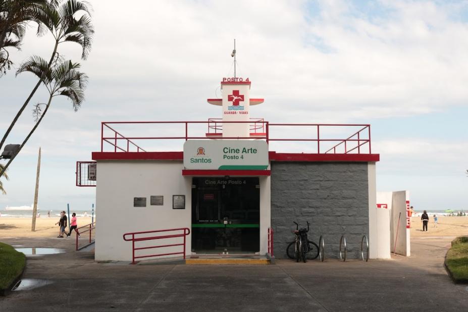 O Cine Arte fica na Av. Vicente de Carvalho s/n&ordm;, orla do Gonzaga,