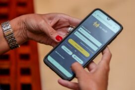 Por meio do aplicativo, é possível cadastrar os dados da criança ou do  idoso, inclusive com foto para identificação