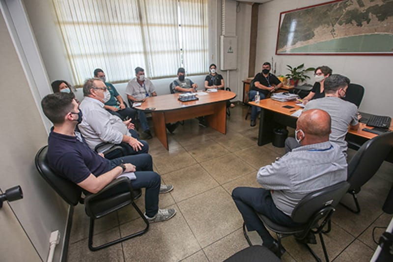 Praia Grande estuda forma de organizar eventos com charretes em vias públicas durante reunião com secretarias