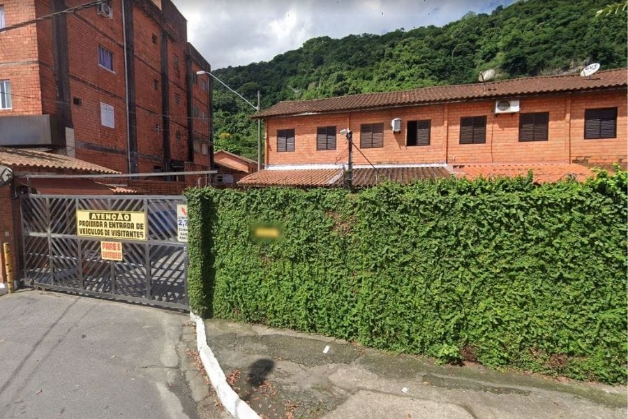 Mulher encontrada em decomposição no condomínio onde morava, em São Vicente, será sepultada nesta terça-feira (7)