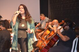 Adriana Mezzadri é dona de sucessos que viraram trilha sonora de novelas, filmes e séries