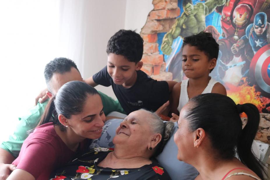 Matriarca, de 77 anos, passa por intubação e supera a Covid-19