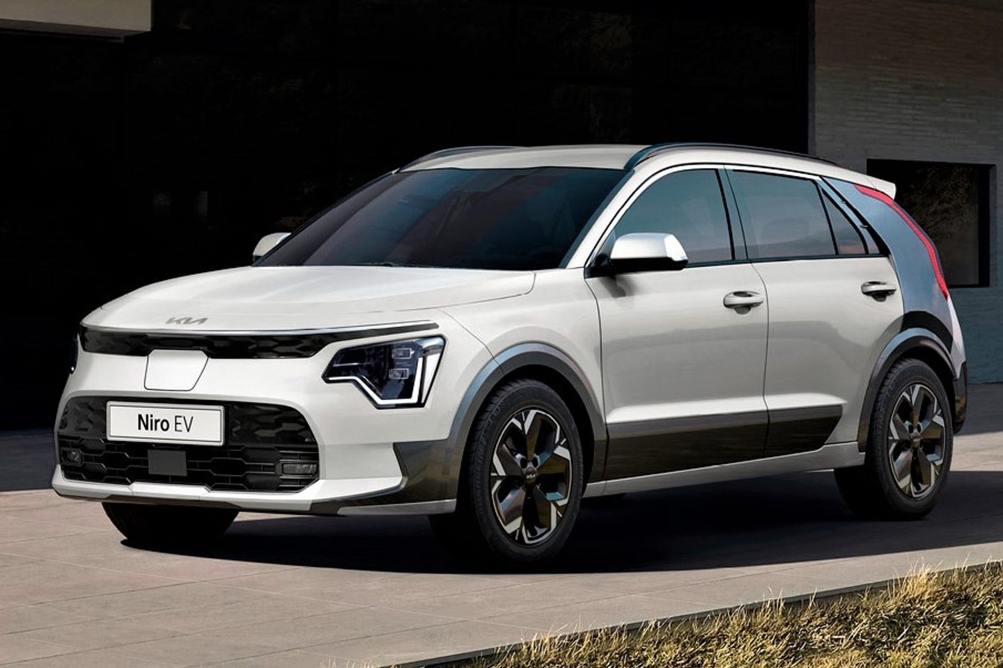 O SUV Kia Niro terá versões híbridas e 100% elétricas
