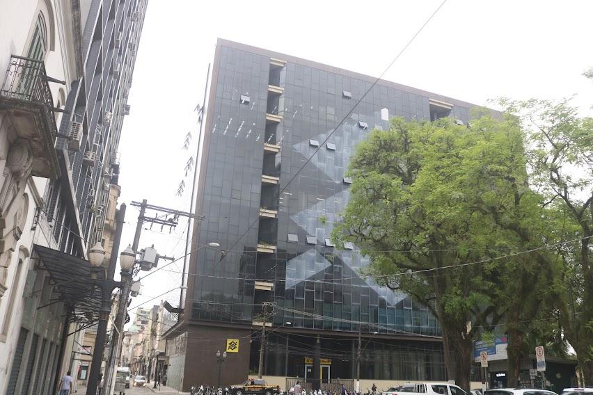 Prédio na Rua XV, em Santos, recebe adequações nos 5°, 6° e  8° andares, para chegada da Unifesp