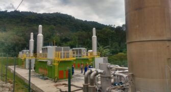 Vivo inaugura usina de biogás em Santos. O empreendimento gerou 49 empregos durante a obra e terá 20 postos de trabalho na fase de operação da usina.