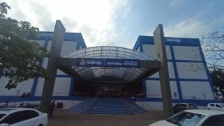 Para os cursos de nível técnico, com carga horária de 20 horas semanais