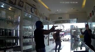 Ação dos bandidos durou menos de dois minutos