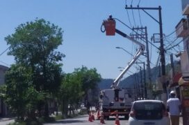 Por toda extensão dos dois quilômetros da avenida, mais de 154 luminárias de led vão substituir as antigas de vapor metálico