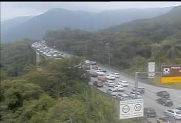 Operação Verão minimiza os impactos do aumento do fluxo de veículos, previsto com a chegada das férias escolares, verão e Natal e Réveillon