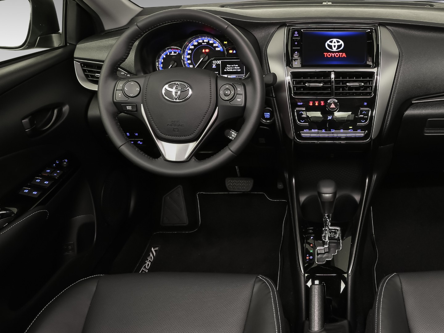 Na central multimídia, todas as configurações, incluindo agora a de entrada XL, contam com tela de 7 polegadas sensível ao toque, compatível com Android Auto e Apple CarPlay