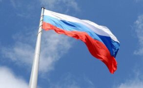 Em comentários na televisão, Ryabkov disse que não poderia confirmar ou excluir a possibilidade de a Rússia estabelecer infraestrutura militar nos dois países latino-americanos