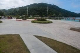 Praça Duque de Caxias, no Bairro Canto do Forte, recebeu nas últimas semanas a troca do piso em área de 261 m² do local
