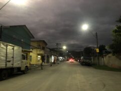Prefeitura conclui nova iluminação pública com 81 pontos de luz, na Maré Mansa