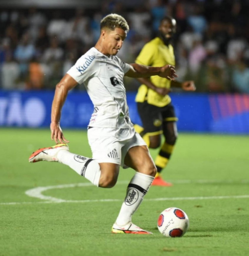 Marcos Leonardo ficará de fora no Brasileirão