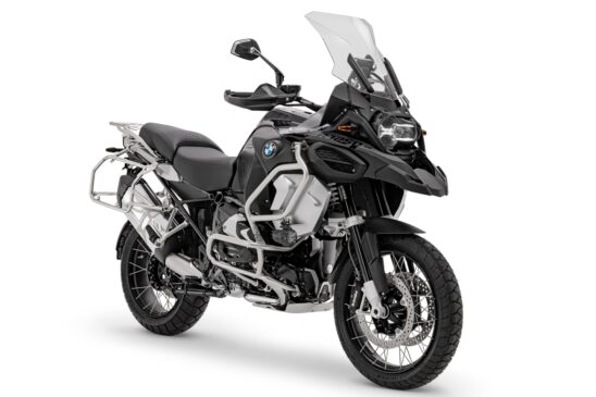 Com diversos detalhes em preto, modelos agregam um visual ainda mais esportivo e personalizado à linha GS