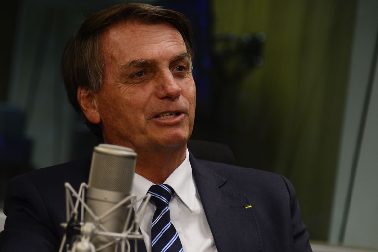 Bolsonaro abre as portas do Brasil para refugiados ucranianos