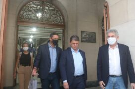 Ministro da Infraestrutura, Tarcísio de Freitas e o prefeito de Santos, Rogério Santos